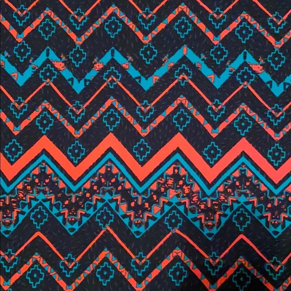 Lularoe - Picture 2 of 3